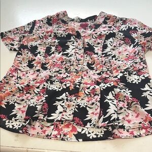 212 Collection Medium Short Sleeve Pink Floral Print Button Up Blouse